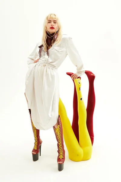 Look 16